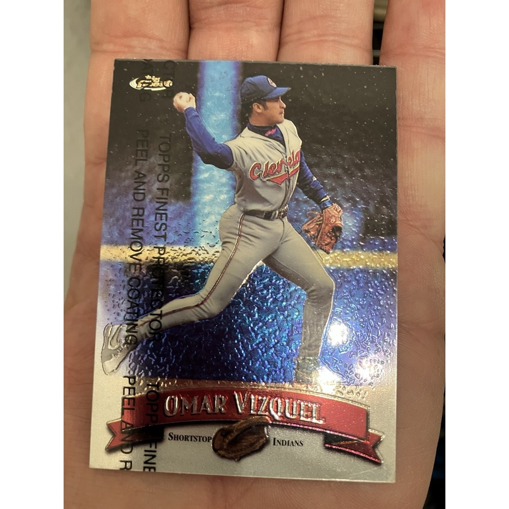 1998 Topps Finest Refractor Omar Vizquel #114